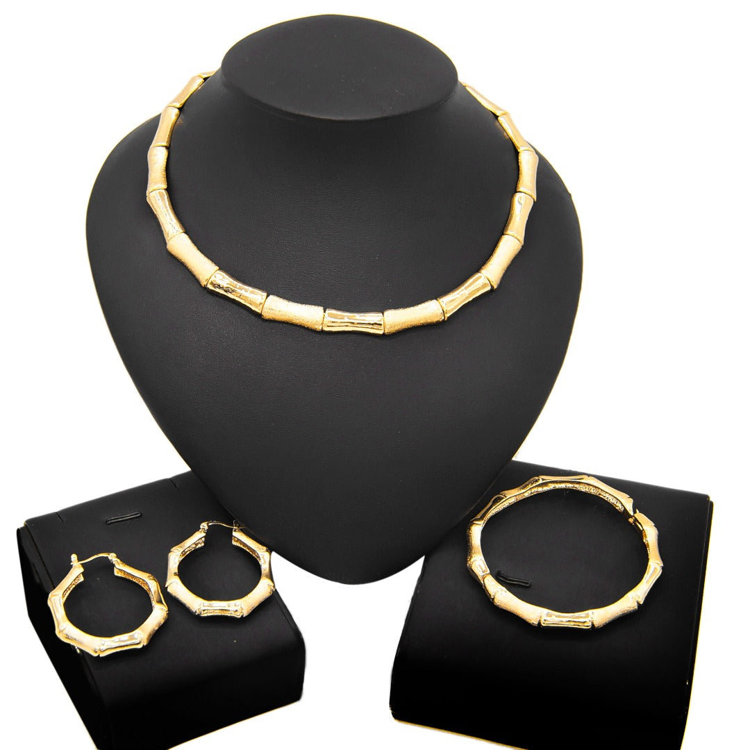 HUGS &KISSES set gold Plated #138